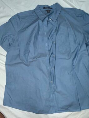 Eddie Bauer Light Blue Short-Sleeve Button-Down Shirt
